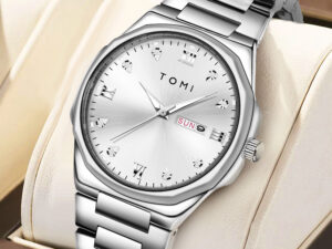Simple Diamond Encrusted Quartz Watch Fashionable
