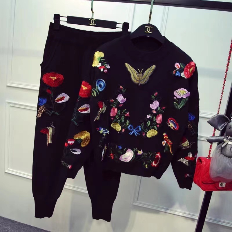 Heavy Industry Paste Cloth Embroidery Knitting Two-piece Sweater - Image 4
