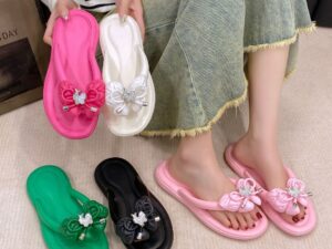 EVA Non-slip Wear-resistant Fashion All-match Women's Outdoor Slippers