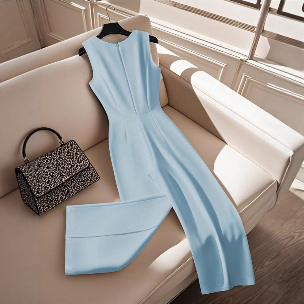 Sleeveless Waist-cinching Figure-flattering Jumpsuit - Image 3